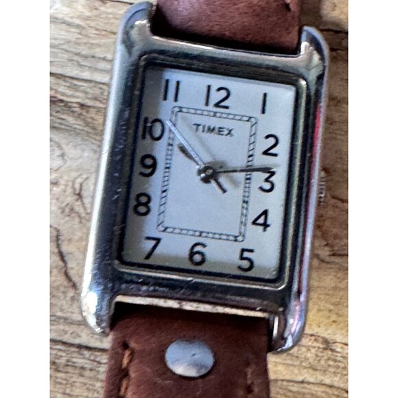 Timex rectangular tank style watch white dial brown leather strap WR 30M - Picture 3 of 7